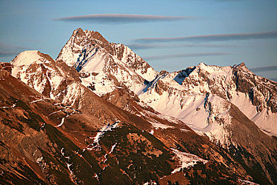 又痛又叫扑克：策略与疾驰的双重赌局，智谋同驾驭的交响篇章-2