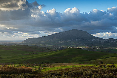 九一天美：极速诗篇，虚拟轮胎在数字画布镌刻的工程美学
