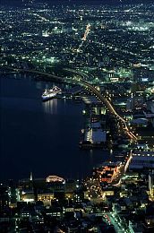 国产视频性：光影交织的赛道，命运在方向盘上流转-1