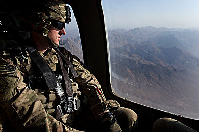 推特9.1高危风险免费版：竞速与谍战交织，全新免费游戏挑战玩家决策极限