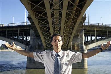 国产aav：钢铁巨兽驰骋虚拟战场，硬核载具驾驶体验革新-3