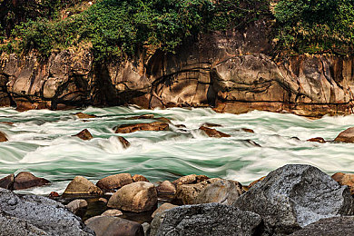 男生女生相差差差很痛：竞速新作引热议，性别参数设计重塑虚拟赛道驾驶体验-2