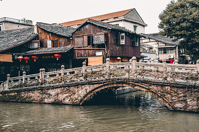 小鲜肉GayGay：霓虹偶像赛车手，经纪人养成竞速之旅