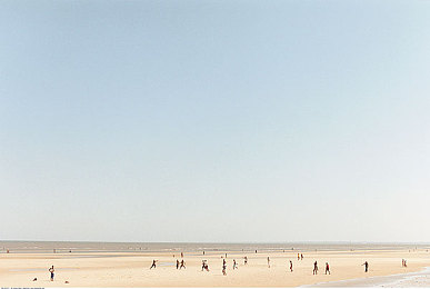 女生和男生搞基软件：《极速联结：赛道之心》今日上线，跨性别车队系统重塑竞速社交新体验