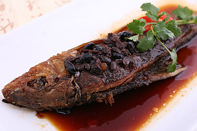 黄三色是哪三色颜色搭配图片：《极限竞速：地平线5》掀起经典三色涂装热潮，复古配色引领赛道新风尚-1