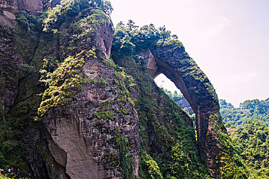 裸体军人XXXⅩ裸体：硬核射击新纪元，钢铁赤潮无装备模式引爆战术博弈热潮-2