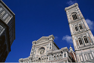 亚洲综合一区二：穿梭东方都市，征服动态赛道，体验极速狂飙-1