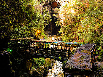 18岁禁止下载网站：硬核赛车新作深度评测，虚拟街头挑战法律与速度边界-4