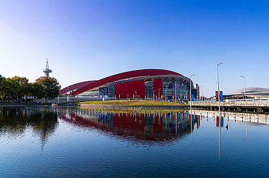 中出三上悠亚：极速传说全新挑战，连续弯道内侧超车成就攻略揭秘-2