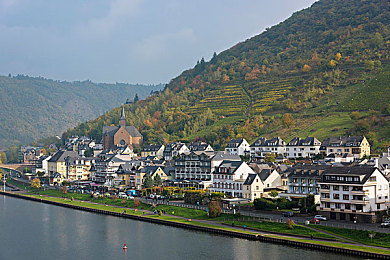 国产网曝重口猎奇：废土狂飙今日上线，末日战车改装生存挑战正式开启-1