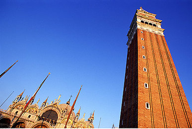 色多多app污：极速净化，重绘世界的色彩竞速之旅