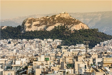 公猪和女人性交：荒野竞速终极挑战，硬核驾驶与角色羁绊的废土冒险-2