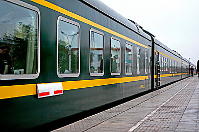 男生和女生一起搞那个的APP：双人竞速新纪元，极速搭档以默契考验重塑合作驾驶体验-2