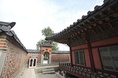 哥布林的洞穴：钢铁地心，轮胎为刃的远征-2