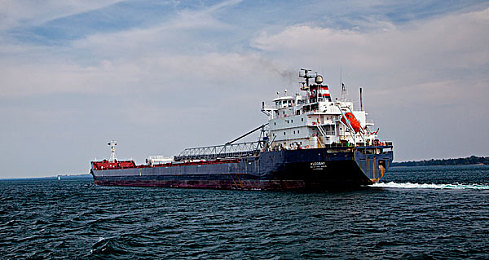 五月天一区二区：竞速游戏新趋势，硬核赛道与开放世界如何重塑驾驶体验-4