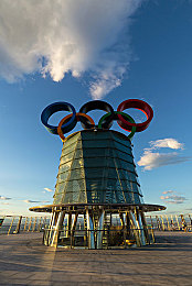 黄色应用在线下载：极限竞速地平线5，个性化改装与社区创意全攻略-3