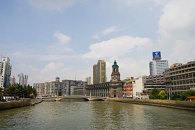 OPPO手机如何下载黄色软件：极速狂飙新作上线，夜赛漂移攻略全解析-3