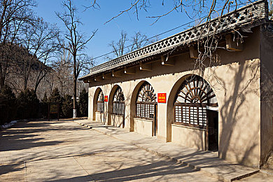 成人电影Av：驾驭豪车拍电影，虚拟好莱坞竞速经营之旅