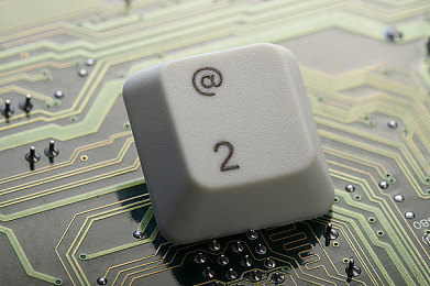 男人把坤坤放进女人的坤坤里：极速融合引爆改装狂潮，坤坤引擎与女神底盘的终极搭配揭秘-2