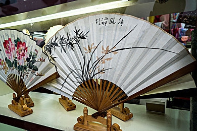 国产视频乱伦：国产赛车新作《极速血脉》发售，家族竞速暗战与视频记录玩法引爆话题