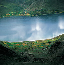 男生和女生在床上app：双人协作驾驶新体验，虚拟驾驶舱考验默契与沟通-3