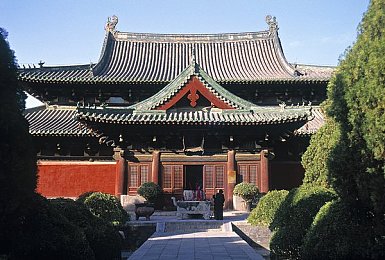 未满十八岁禁看软件：《飙酷车神：极限街头》正式发售，真实物理引擎重塑成人竞速体验