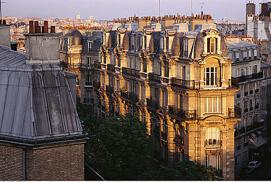 国产麻豆剧传媒精品国产A∨：虚拟驾驶革新，国产汽车文化沉浸体验之旅-3