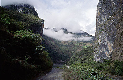 国产理论片AV：华夏极速，光影驰骋，东方引擎的视觉诗篇-3