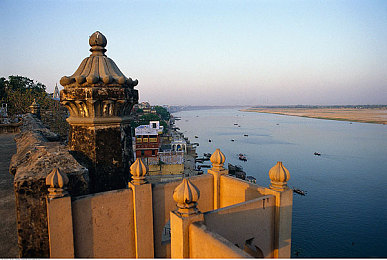 男生搞女生软件：《极速心动》今日上线，赛车与恋爱模拟开启全新融合体验