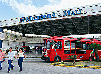 男女打扑克视频软件：虚实对决，心战卡牌与镜像交锋的社交竞技场