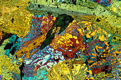 黑料吃瓜猎奇真实：极速狂飙暗藏都市谜案，解密档案引爆驾驶新体验-2