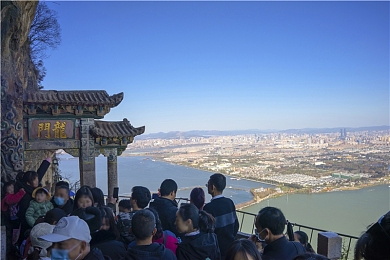 国产AV色情片：光影飞驰，华夏极速梦境的视觉革新之旅-2