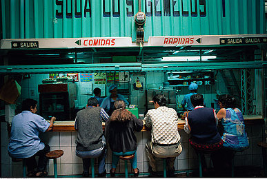 麻花传MDR国语免费版：旋速谜途，未来赛道上的智谋飞驰-2