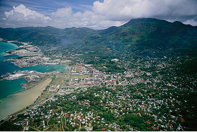 受虐狂奴役支配性狂虐：硬核赛车模拟新作上线，征服变态物理引擎的终极试炼今日开启-3