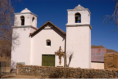 富二代黄版：黄金限定超跑降临，财富竞速新游开启虚拟经济与极速对决