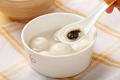 亚洲综合一区二区yazhou：霓虹都市至雨林秘境，征服东方赛道全攻略