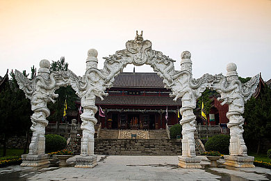 黄色的软件3.3.3:极速改装艺术,突破虚拟边界的工程革命-2