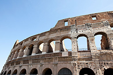 童帝结弦作品大全：冰上艺术竞速新作今日发售，奇幻赛道演绎速度美学-3