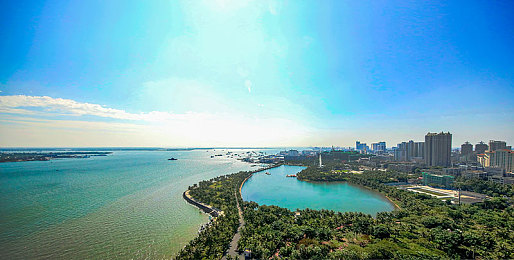 公猪爬女人背：钢铁巨兽征服曲线沙丘，荒诞物理驾驶新体验-3