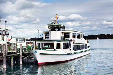 国精产品一区一区二区三区神宫寺：国产精品赛车亮相虚拟山道，极限竞速新作发布深度驾驶评测-3