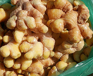 十大禁止APP：疾速封锁线评测，揭秘非法程序背后的风险博弈