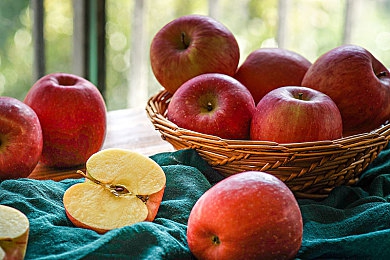 亚洲图区一区二区：霓虹都市与禅意山道，全新赛车游戏深度解析双赛道设计哲学-3