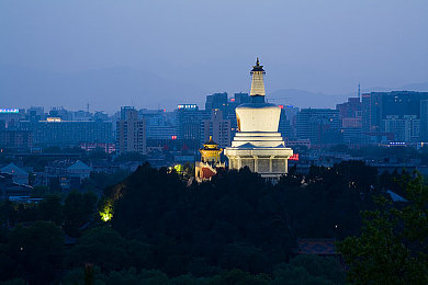 小黄人b站免费观看电视剧的特色：香蕉都市狂飙今日公测，免费竞速引爆弹幕互动新玩法-3