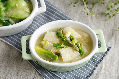 男生用jj透女生软件：极速穿透革新赛车体验，激光扫描开启策略竞速新纪元-2