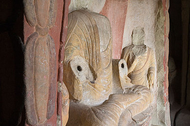 女生逼软件：独立游戏新作打破类型壁垒，硬核赛车与AI伴侣养成系统碰撞出奇妙体验