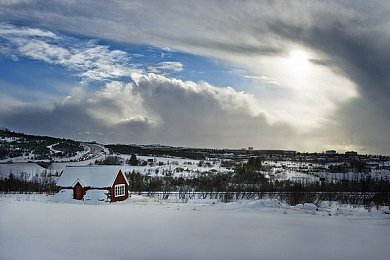 十八摸APP下载：指尖竞速新体验，真实驾驶模拟与赛道征服攻略全解析
