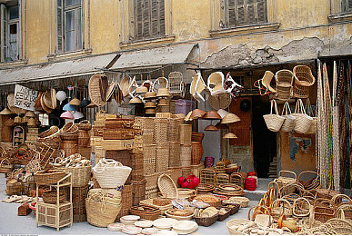 60岁近相祖母的近亲们：血脉引擎，怀旧赛道上的家族竞速物语-2