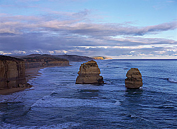 女生不穿衣服的不好网站：《极速魅影》模组风波引争议，官方呼吁尊重赛道美学与竞技精神