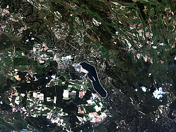 一区二区偷：墨西哥夜幕下的幽灵车手，智取极速王冠-3