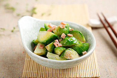 红桃视频最新网址：极限车手赛道传奇，动态回放系统揭秘高手驾驶技巧-2